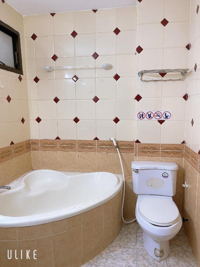 Saigon Cozy House & Coffee Hostel Хошимин Екстериор снимка